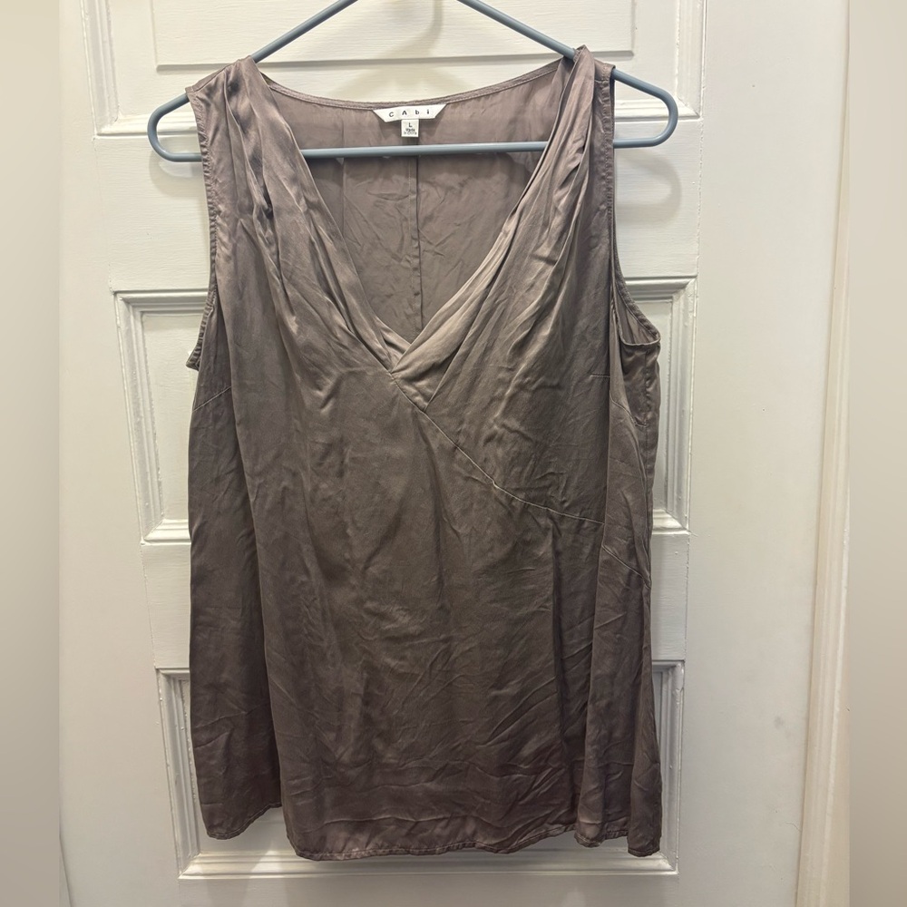 Cabi Womens 100% Silk Blouse Large Gray Silver Sleeveless Tank Top Flowy 90s